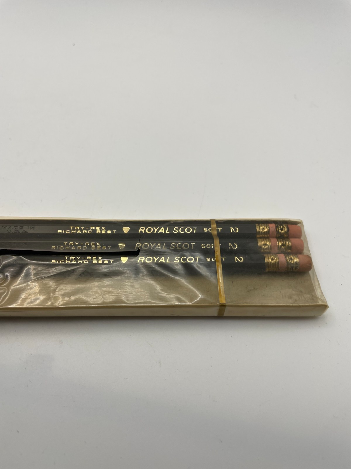 Vintage Royal Scott soft #2 pencils open tray 3 pencils