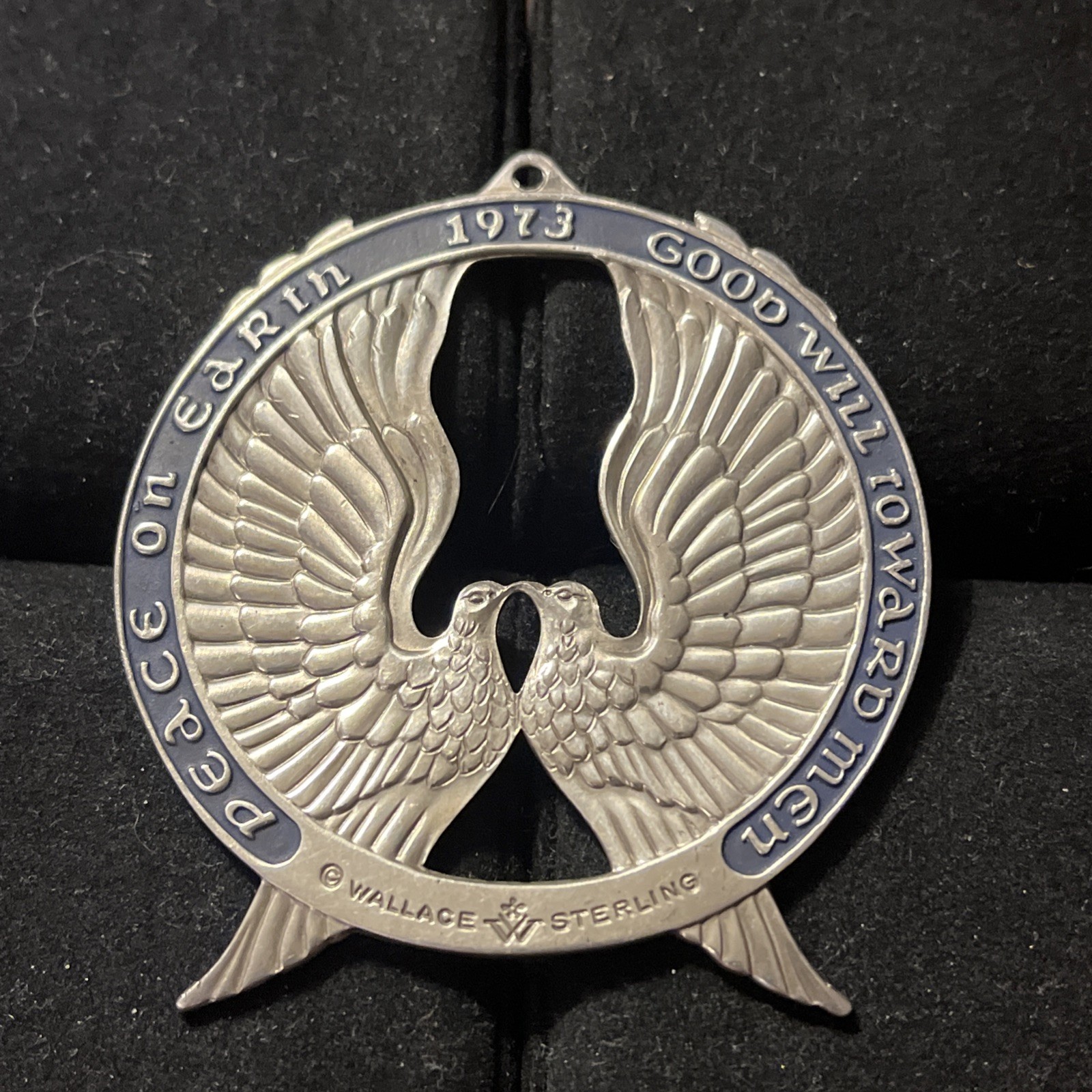 Wallace 1973 Sterling Silver Peace On Earth Doves Christmas Ornament Pendant Wallace 1973 Sterling Silver Peace On Earth Doves Christmas Ornament Pendant