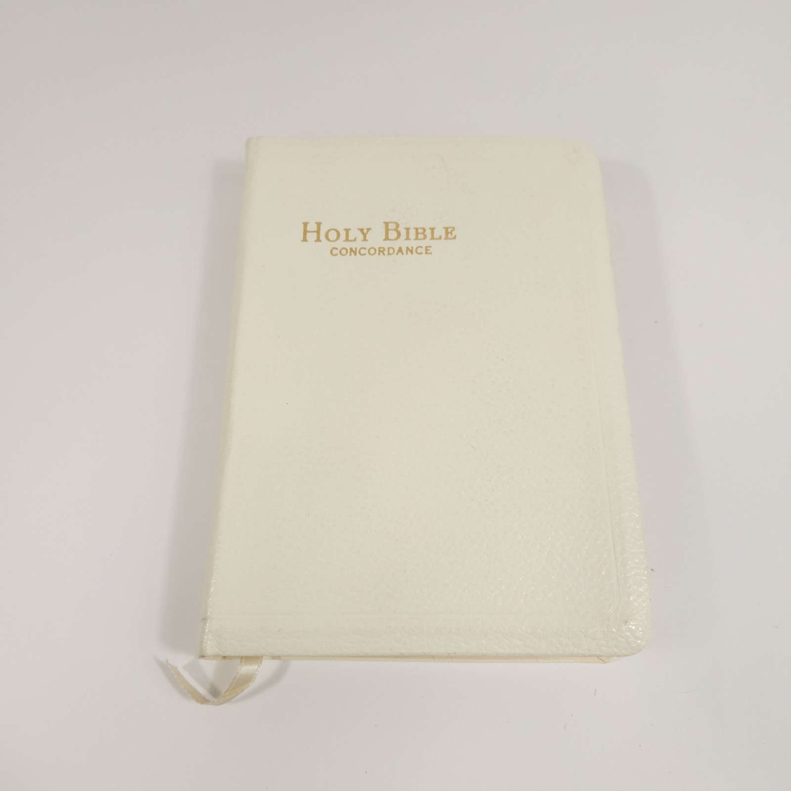 Vtg 1962 Holy Bible RSV Red Letter Edition White Cover World Publishing