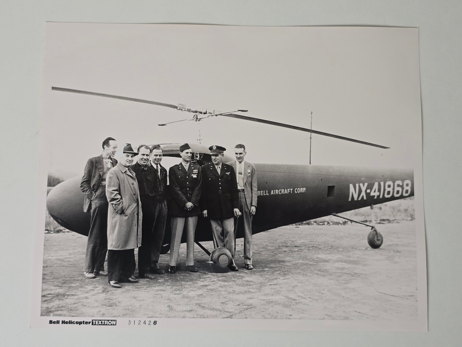 Bell Model 30 No 2 NX41868 Larry Bell Arthur Young Kelley Carlson Estate Photo