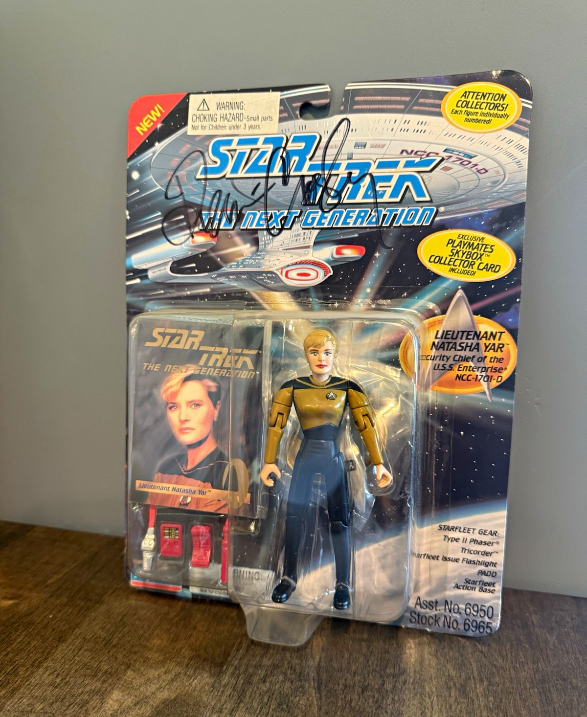 Signed Denise Crosby 1994 Vintage Star Trek TNG  Near Mint Condition