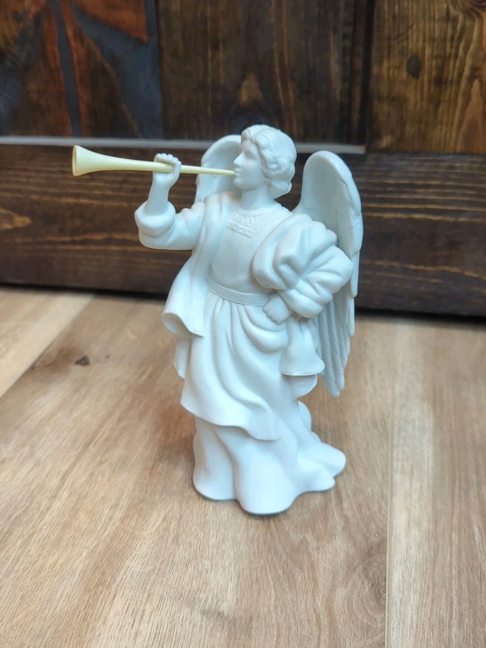 AVON Nativity Collectibles Gabriel Angel porcelain 1992 No Box Christmas 