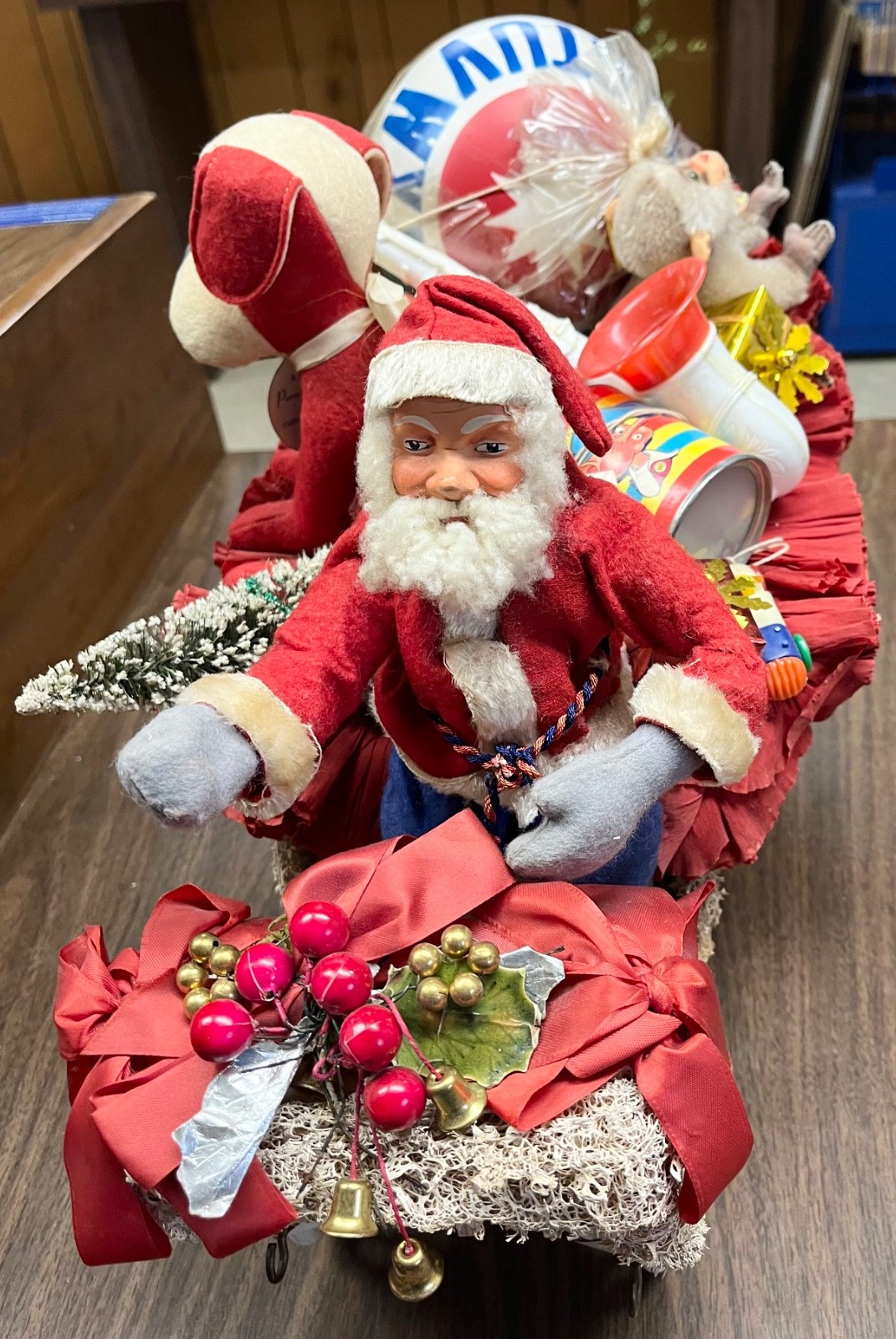 Fabulous Antique Fao Schwarz German Santa Claus Sleigh Christmas Store Display Fabulous Antique Fao Schwarz German Santa Claus Sleigh Christmas Store Display