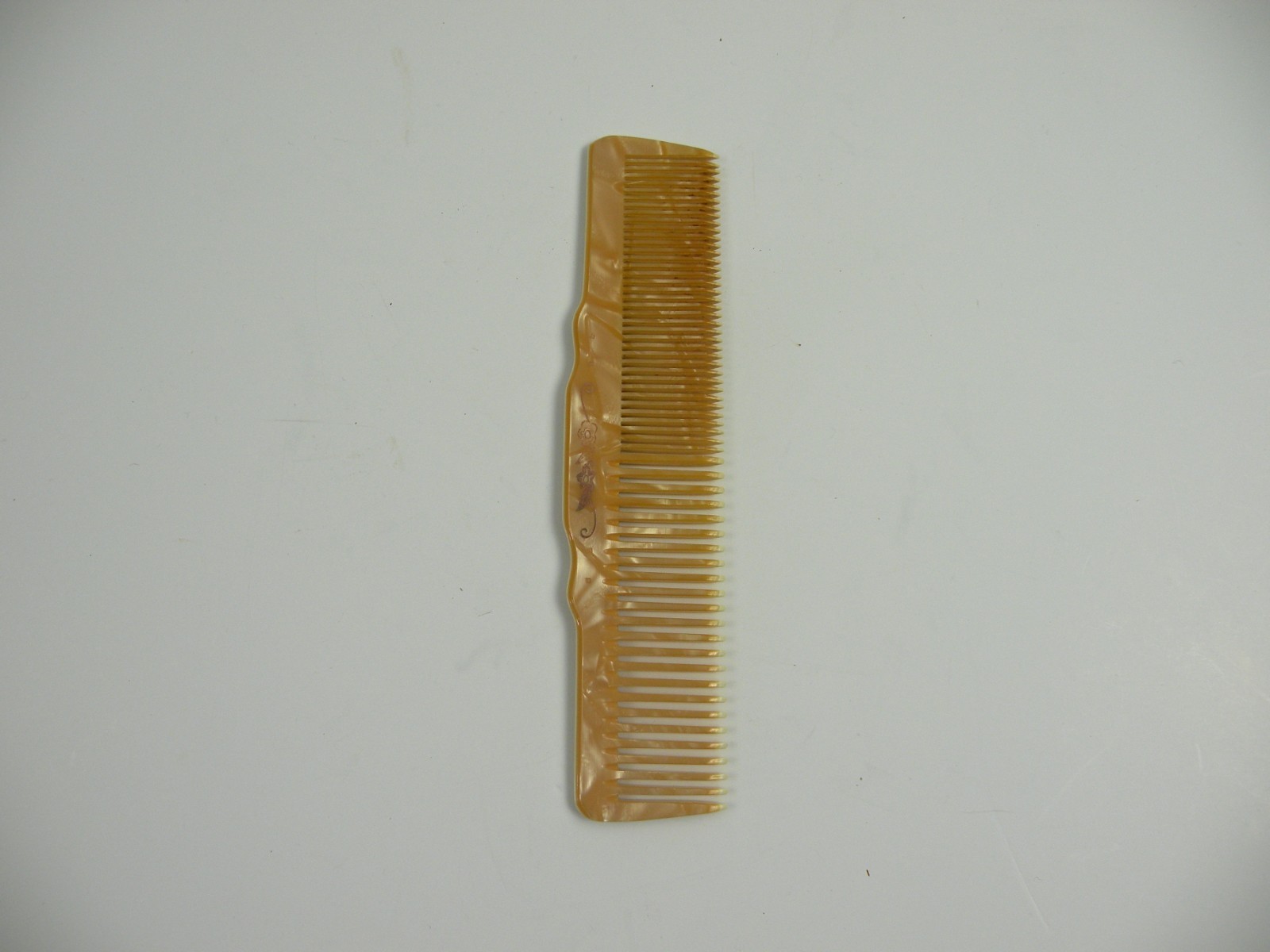 Vtg Dupont Pyralin Comb 7 3/4\