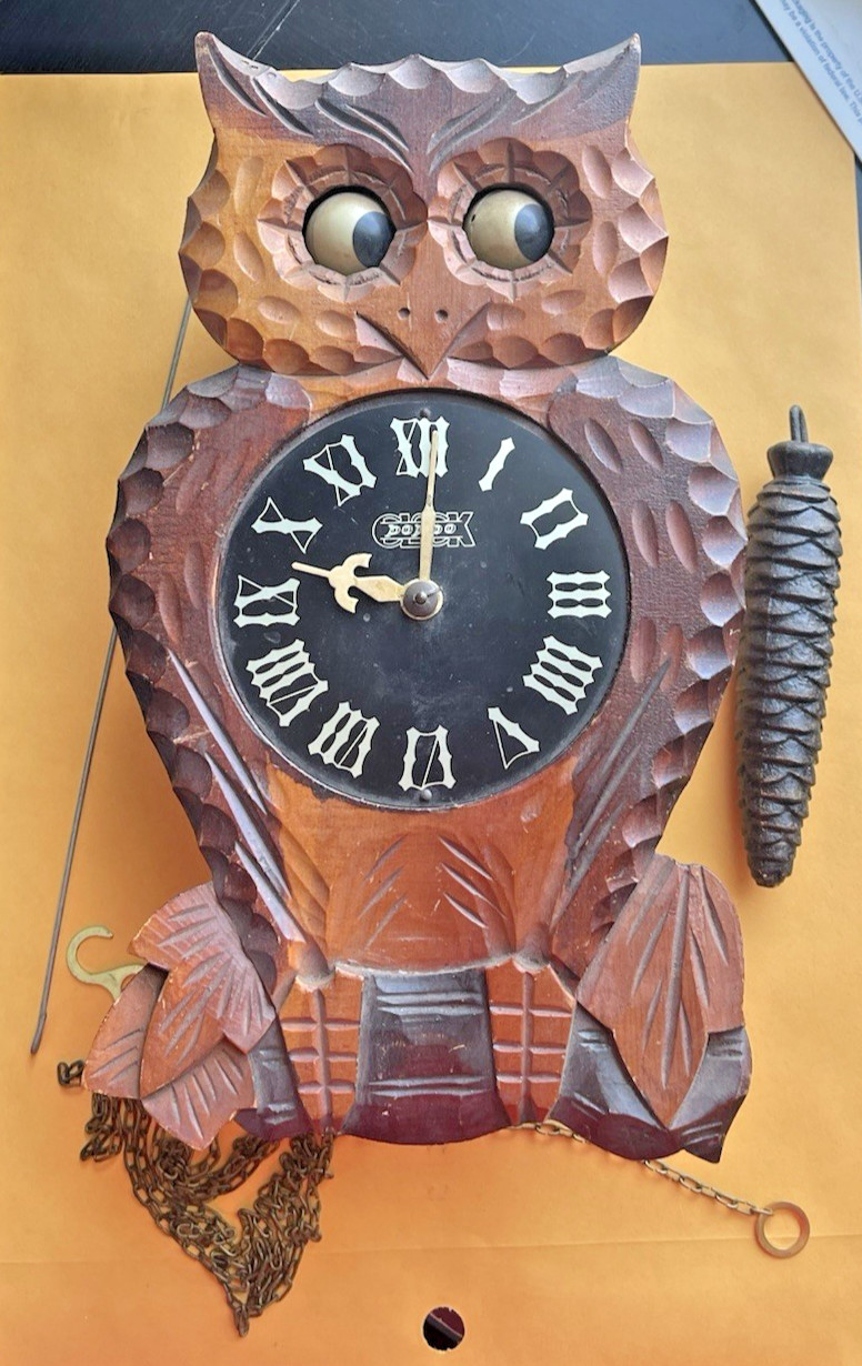 VINTAGE WOODEN OWL CLOCK POPPO CLOCK JAPAN MOVING EYES WORKS NEEDS 2 B CLEANED