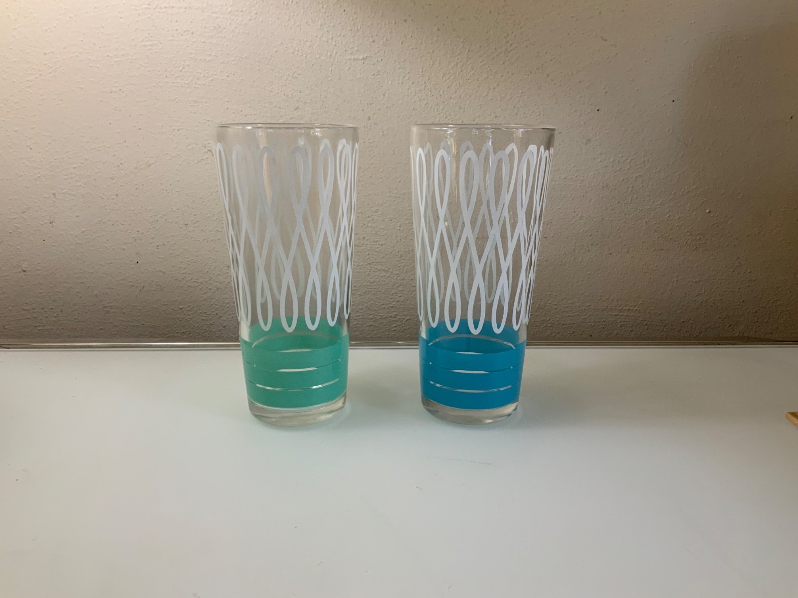 Libbey Mid-Century Modern cocktail glasses x 2, in blue and teal, perfect cond.