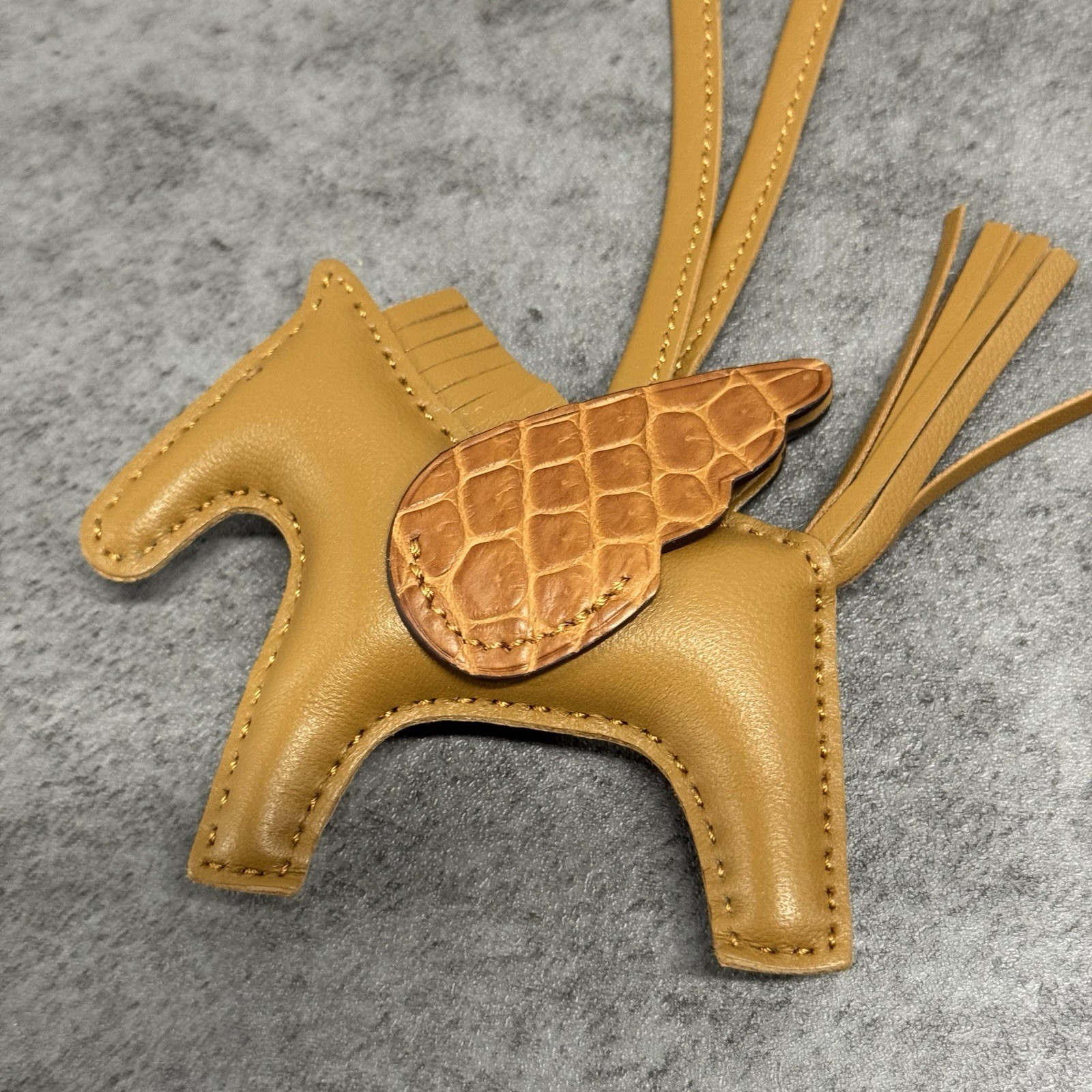 Hermes Pegase PM Pegasus Orange Horse Bag Charm Alligator Skin Keychain Rare