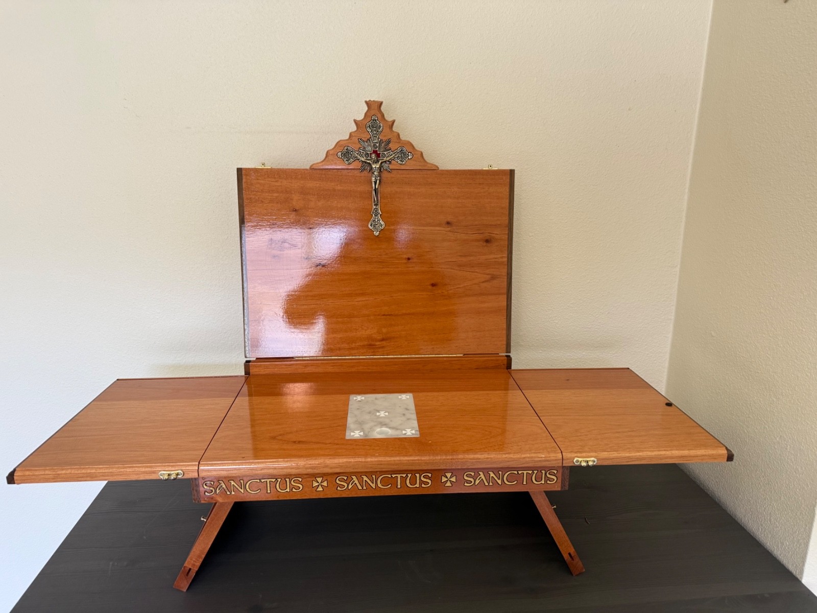 St. Joseph's Apprentice Portable Backpack/Wilderness Hemlock Altar