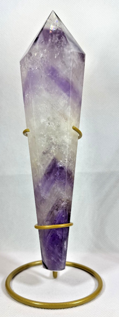 CHEVRON AMETHYST WAND - PERFECT POINT - PHANTOMS - UNBLEMISHED POLISHED SURFACE CHEVRON AMETHYST WAND - PERFECT POINT - PHANTOMS - UNBLEMISHED POLISHED SURFACE