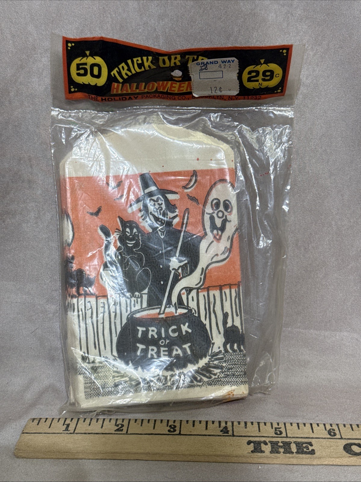 Vintage 1950’s Era Halloween Treat Bags 50 Count Grand Way Price Sticker