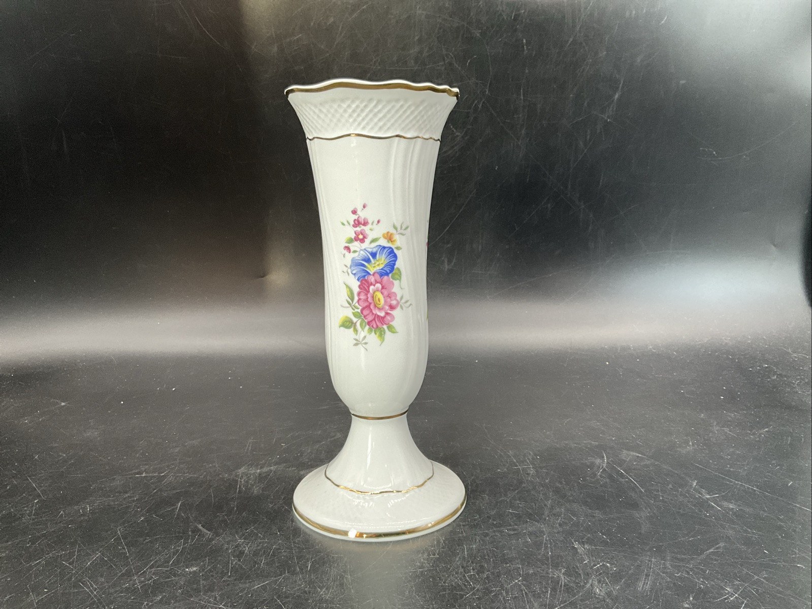 VTG 1992 Hollohaza Hungary 8 1/2”  Tall Porcelain Vase