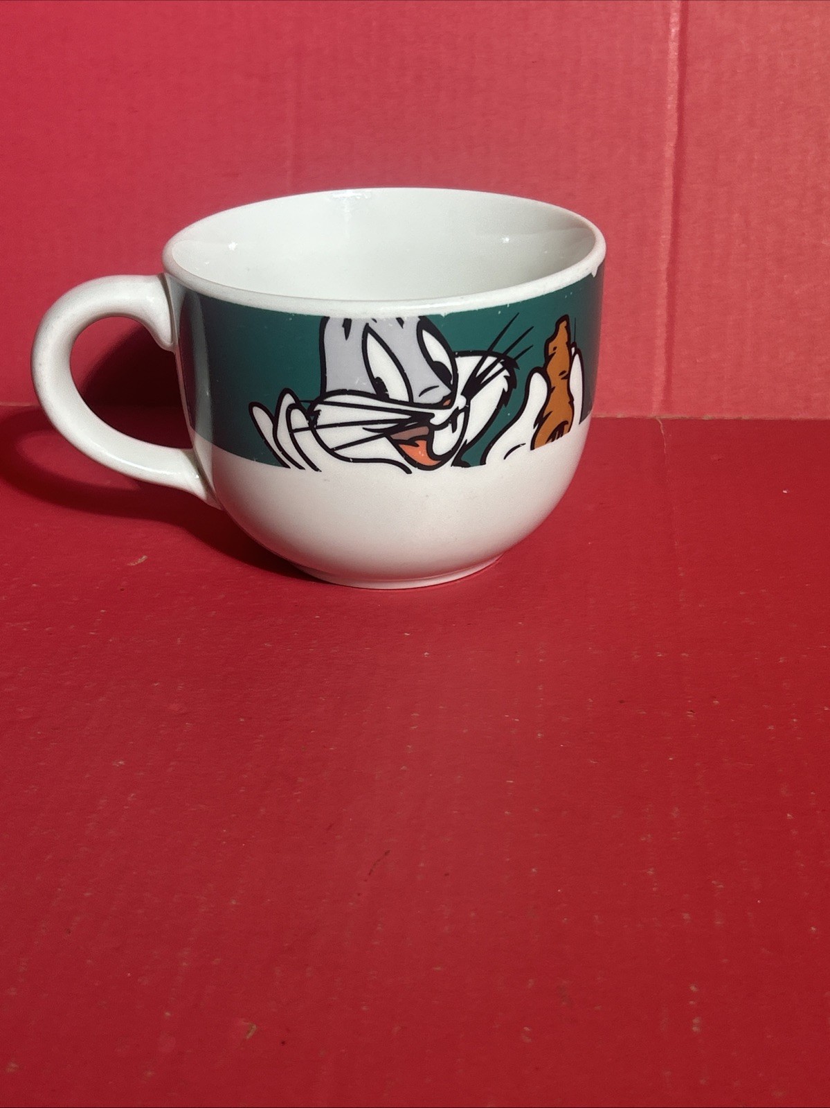 Vintage 1998 Gibson Warner Bros. Looney Tunes Bugs Bunny Soup Dinner Coffee Mug