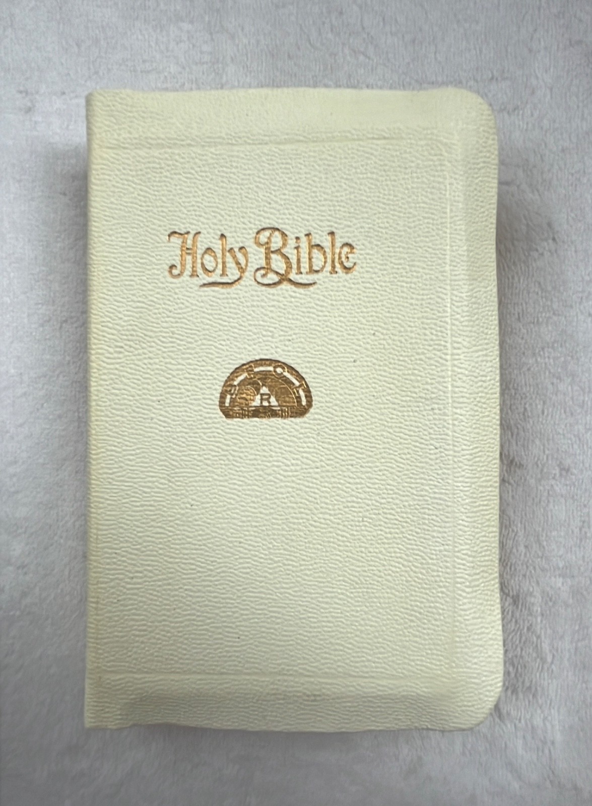 VINTAGE 1929 HOLY BIBLE - RAINBOW BIBLE - ORDER OF RAINBOW FOR GIRLS, BY HOLMAN.
