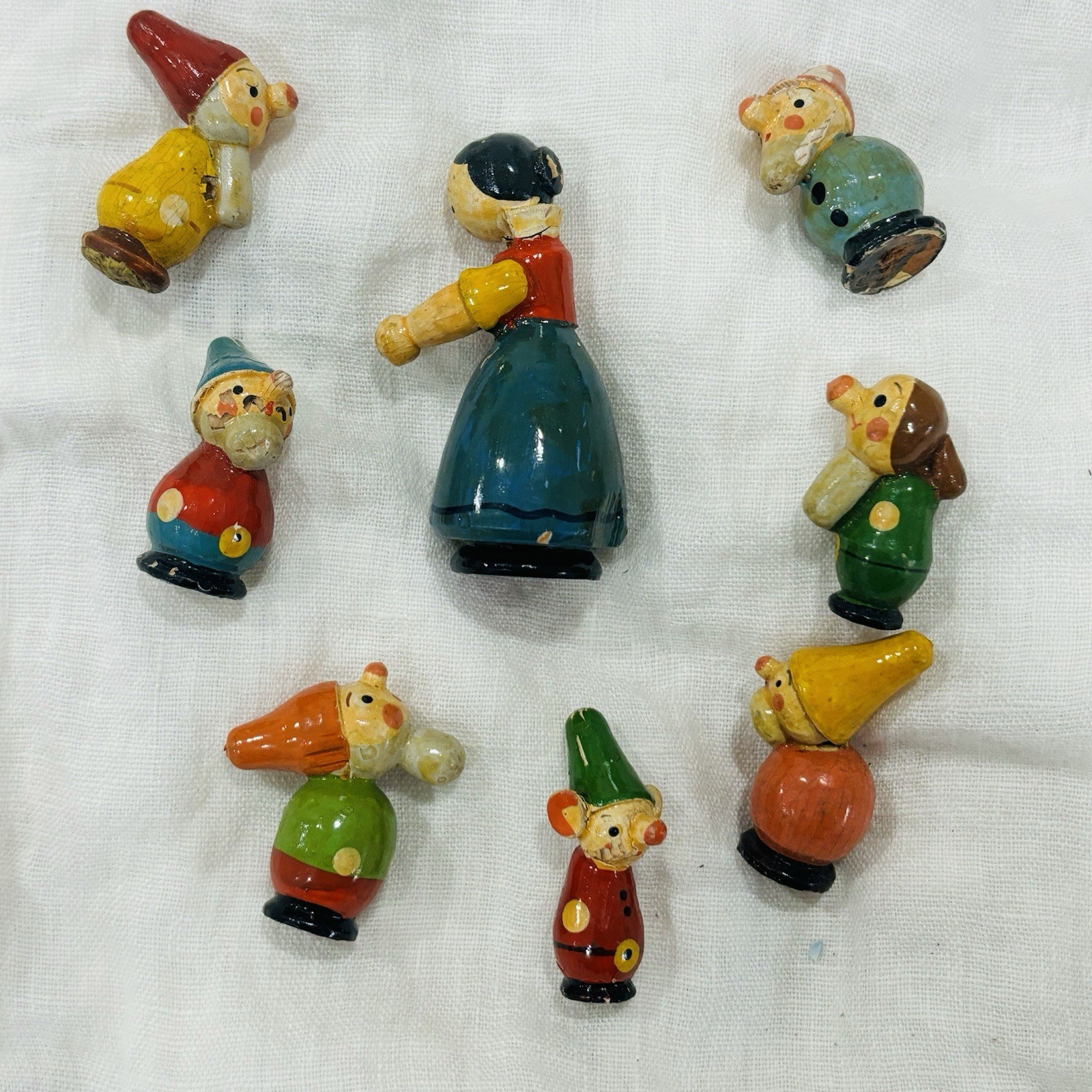 Antique Snow White & 7 Dwarves German(?) Hand Carved Wood Small Figurines *READ*
