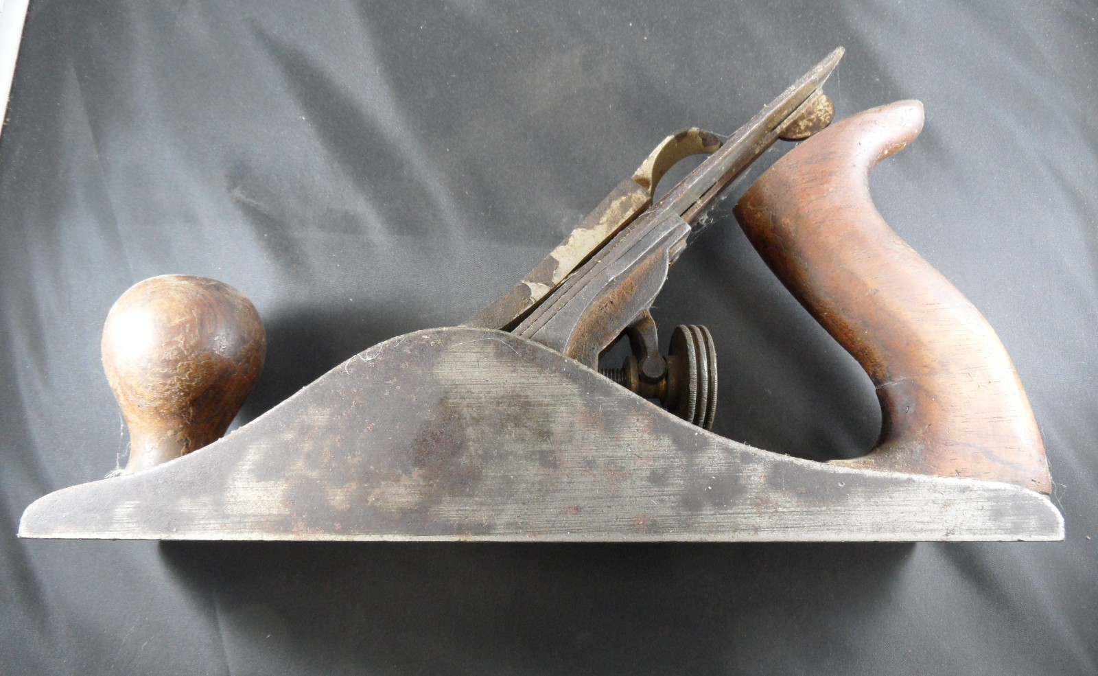 Vintage Stanley No. 4 1/2 Bailey Smoothing Plane Woodworking Hand Plane USA