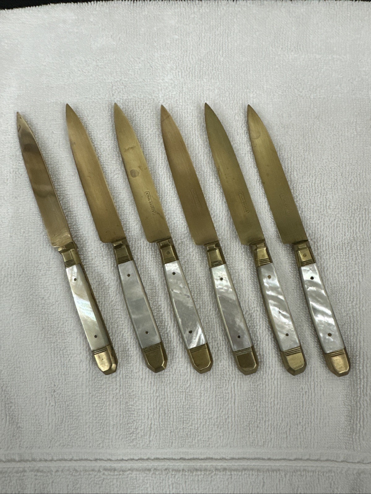 Antique Fruit Knives Stahl Bronce Mother of Pearl Handle and Brass 6 Pc Set