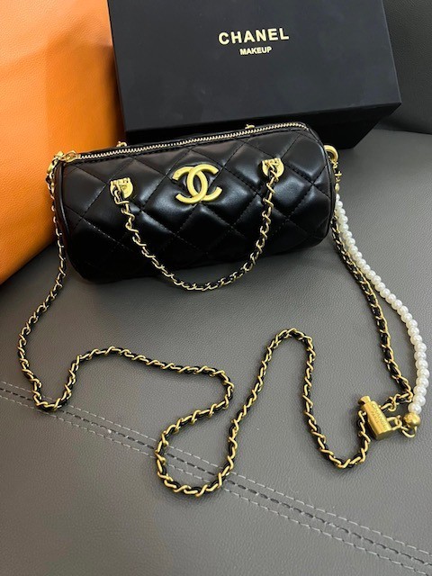 Chanel Makeup Black Quilted Shoulder Gold Strap Bag Crossbody-VIP Gift w Box New Chanel Makeup Black Quilted Shoulder Gold Strap Bag Crossbody-VIP Gift w Box New