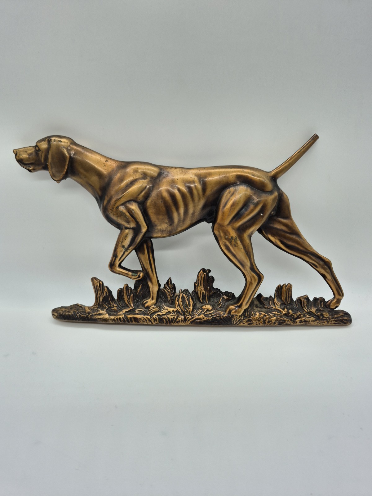 BEAUTIFUL VINTAGE BRASS POINTER DOG WALL MOUNT DECOR