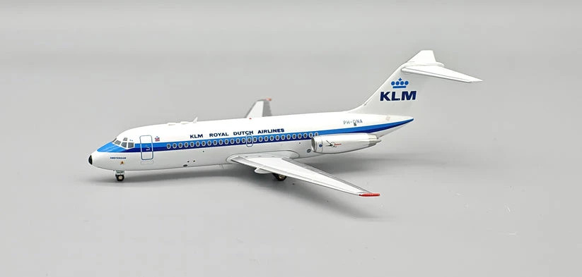 KLM - Royal Dutch Airlines Douglas DC-9-15 PH-DNA IF915KL1126 Scale 1:200 KLM - Royal Dutch Airlines Douglas DC-9-15 PH-DNA IF915KL1126 Scale 1:200
