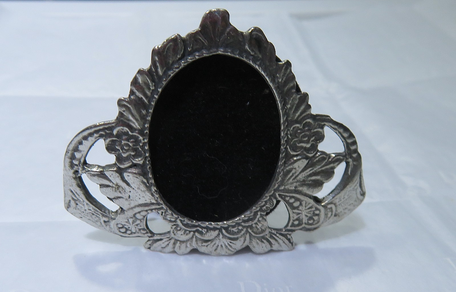 Fine Pewter Elias Style Miniature Oval Picture Frame 1.75x 1.25” Antique Easel