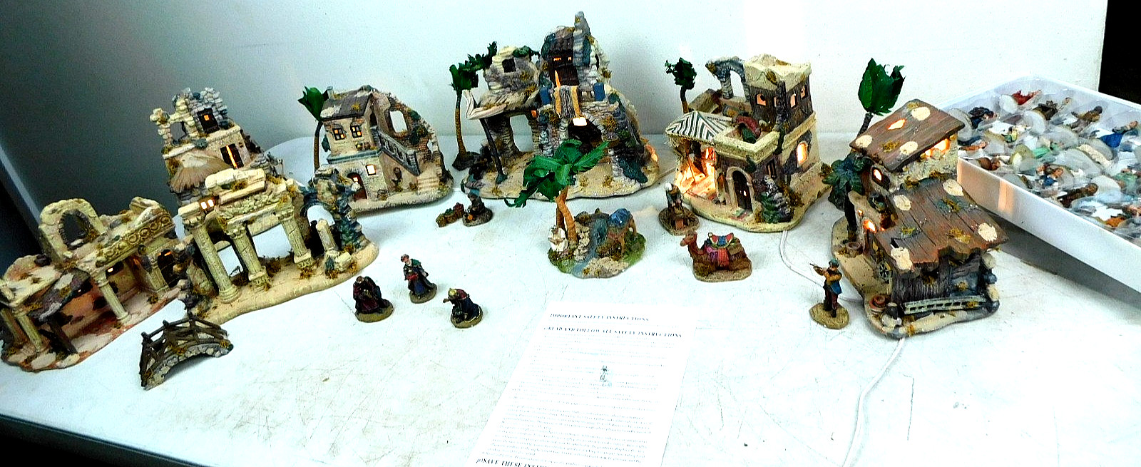 Rare Lg 41pc Bethlehem Village Nativity Set Vintage Chalk ware Lighted Statuary