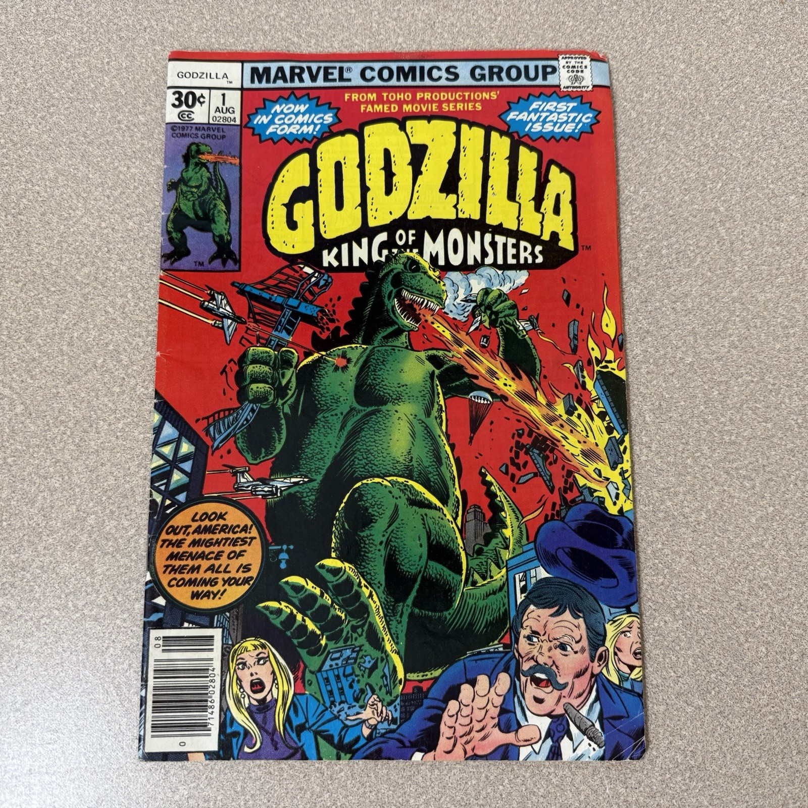 Godzilla 1 (1977 Marvel) VG Condition, 1st Appearance in Comics