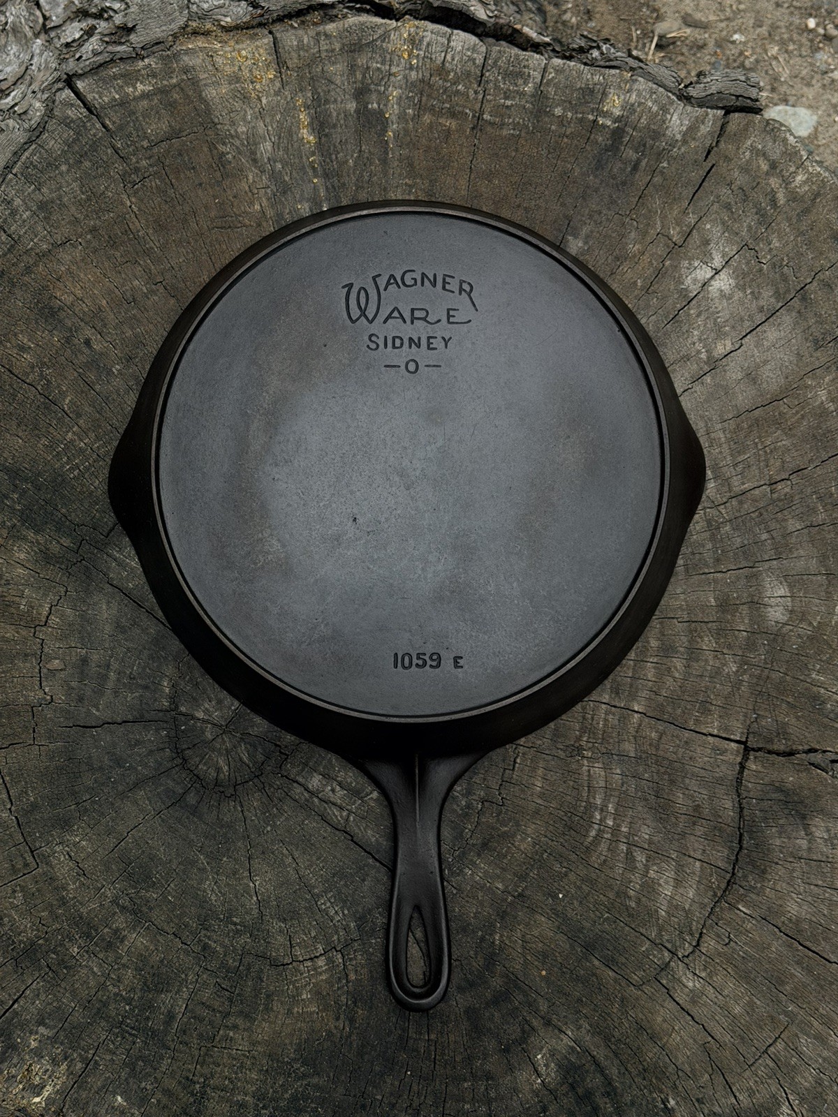Vintage Wagner Ware Ghost Marked 9E No. 9 Cast Iron Skillet 1059 E w/ Heat Ring
