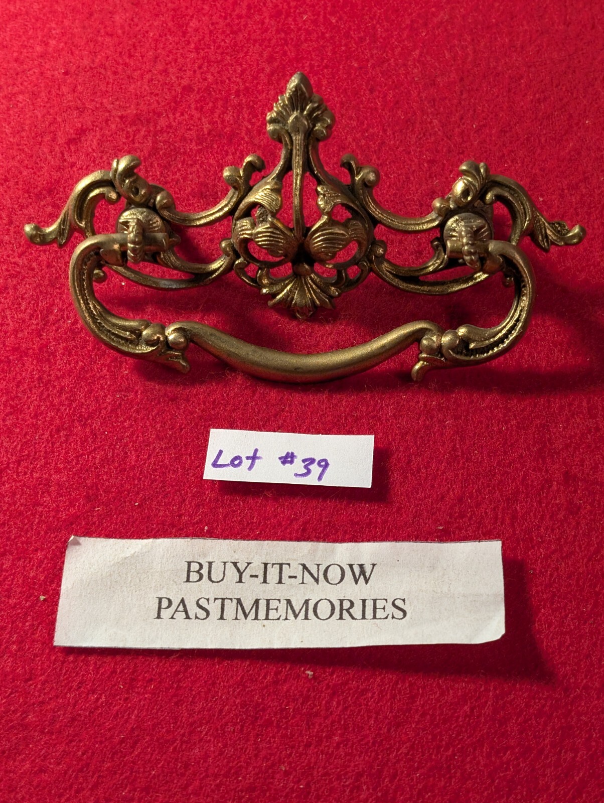 VINTAGE 1890\'s HEAVY BRASS DRAWER HANDLE, OLD ANTIQUE HARDWARE LOT #39