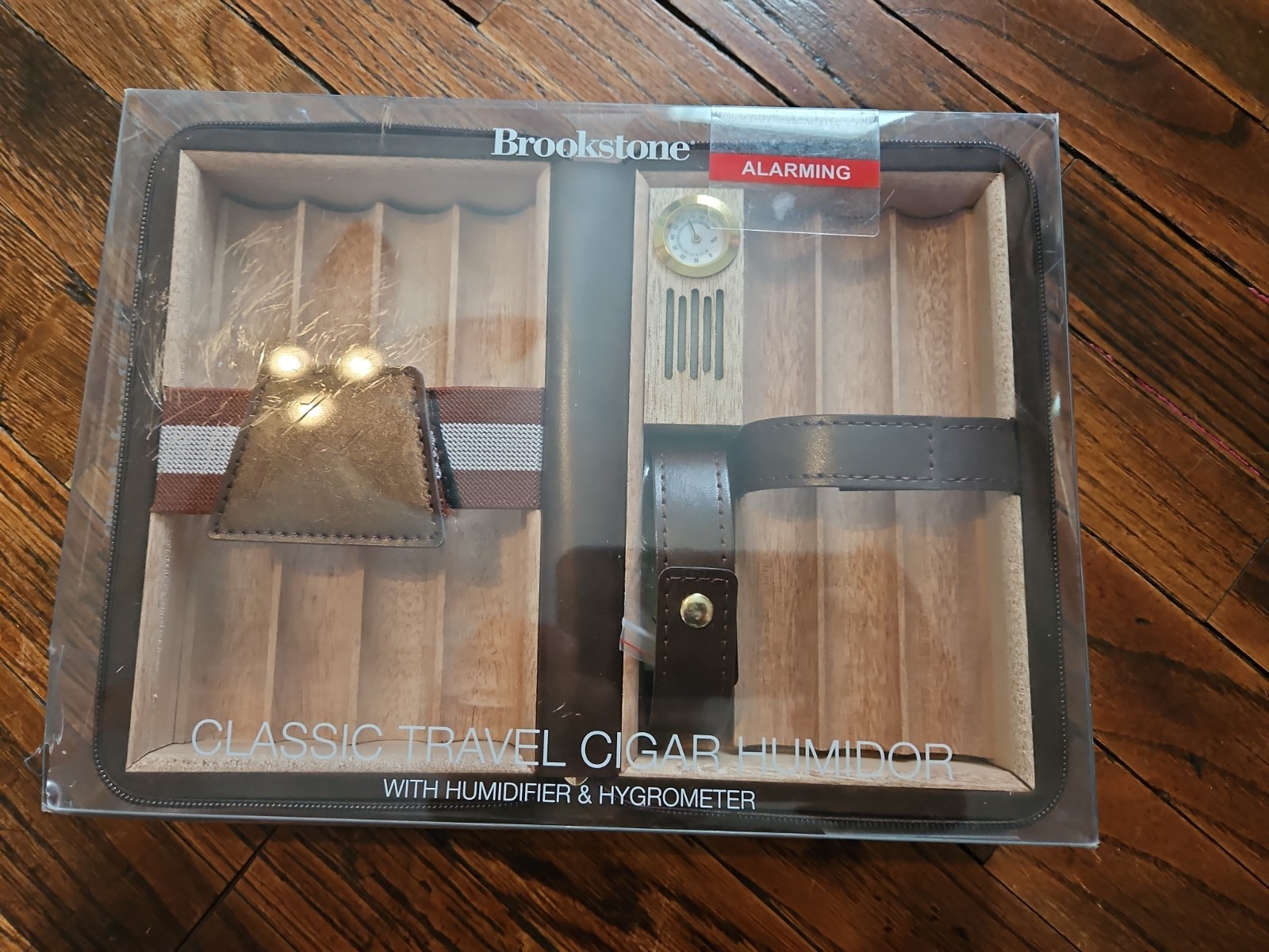 Brookstone Classic Travel Cigar Humidor With Humidifier & Hygrometer 7 Cigars Brookstone Classic Travel Cigar Humidor With Humidifier & Hygrometer 7 Cigars