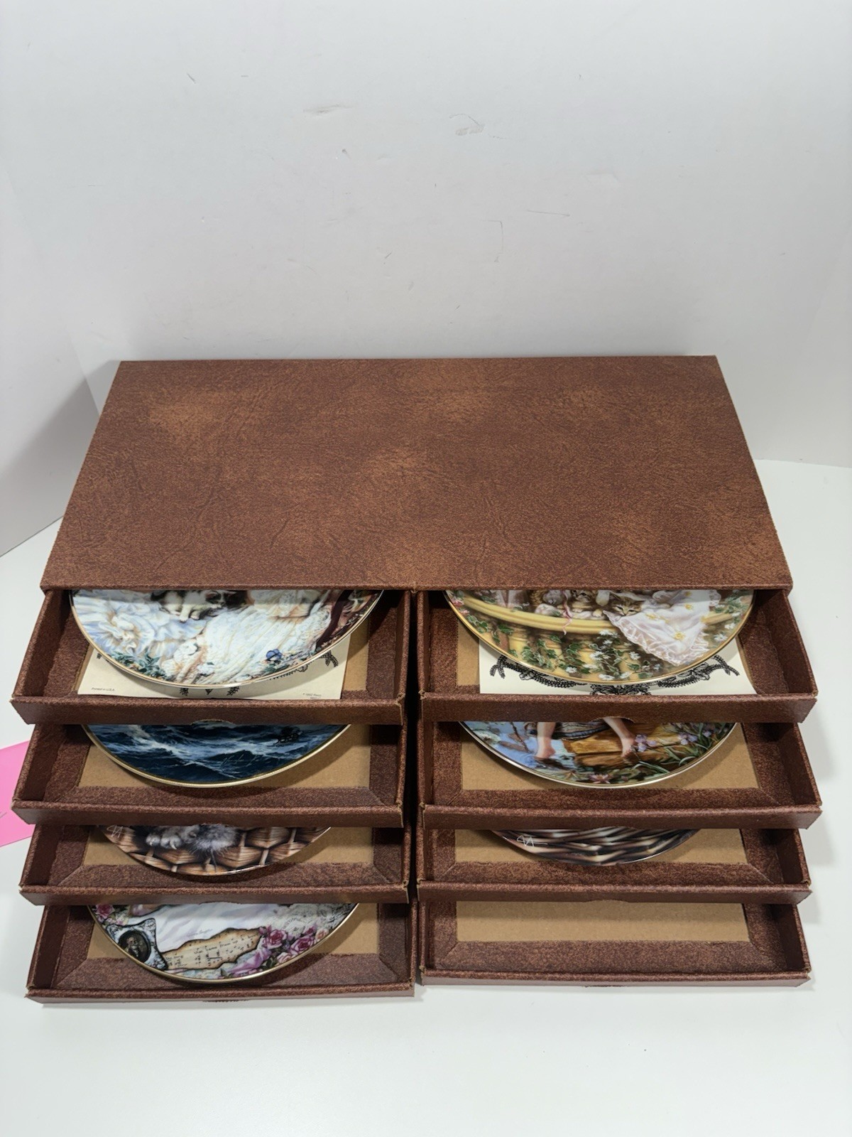 Bradex Seasons Cabinet Plates Cats Friends Etc  Porcelain 7.75” Lot Of 7 & Case