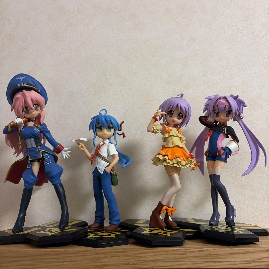 Lucky Star Macross Frontier Ichiban Kuji Figure Set 4 Pieces Collectible Japan