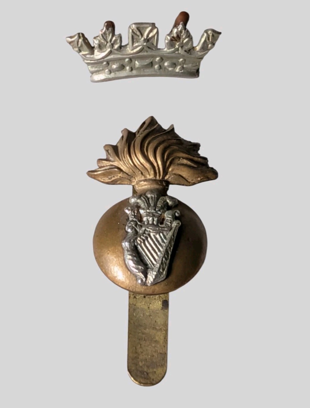 Original WW1 Royal Irish Fusiliers 2 Part Bimetal Cap Badge
