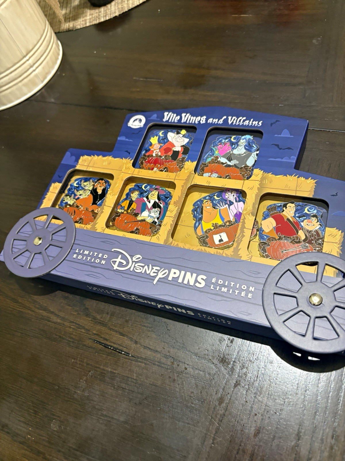 Disney Limited Edition Halloween Disney Villains Vines & Villains Pin Set