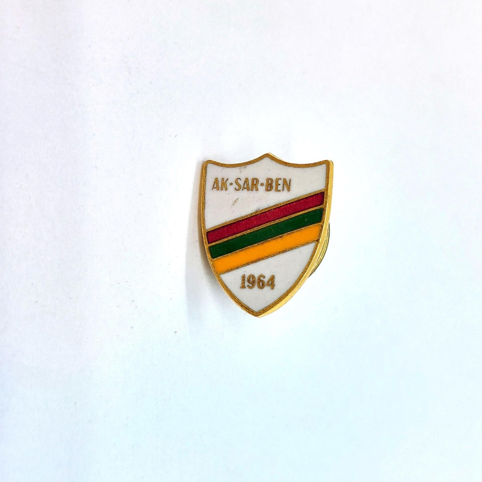 AK-SAR-BEN 1964 Membership Pin Omaha Nebraska Horse Lapel Enamel Collectible
