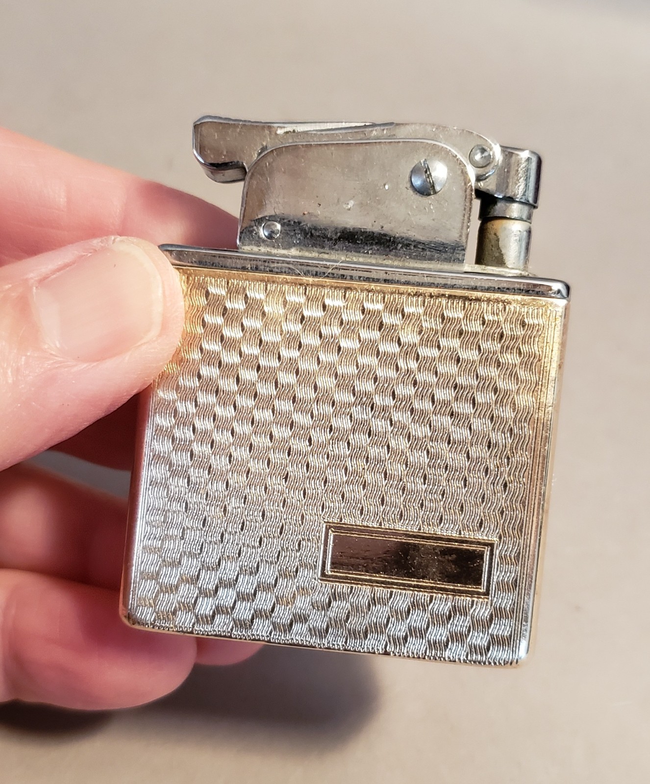 NEW Vintage Shalco Cigarette Lighter Made in Japan Gold Tone with BOX NEW Vintage Shalco Cigarette Lighter Made in Japan Gold Tone with BOX