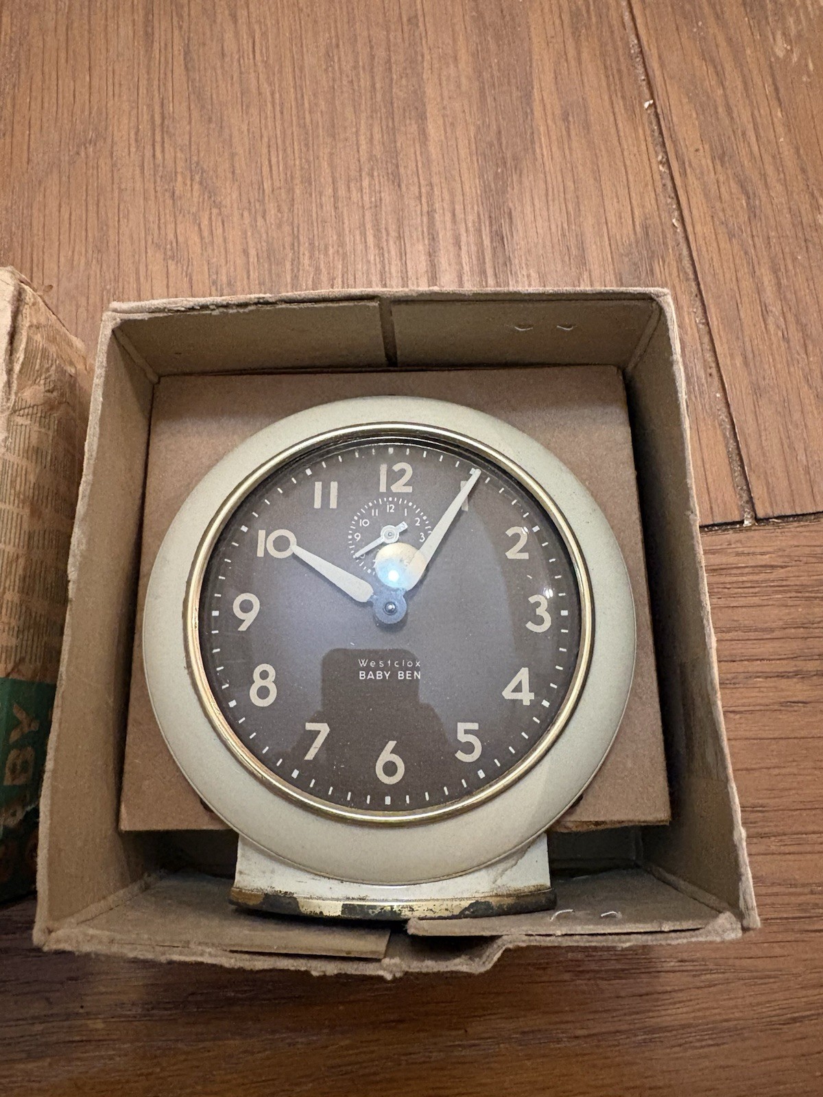 Vtg Late 1950\'s Westclox Baby Ben Luminous Ivory Finish No 334 Clock w/ Box Runs
