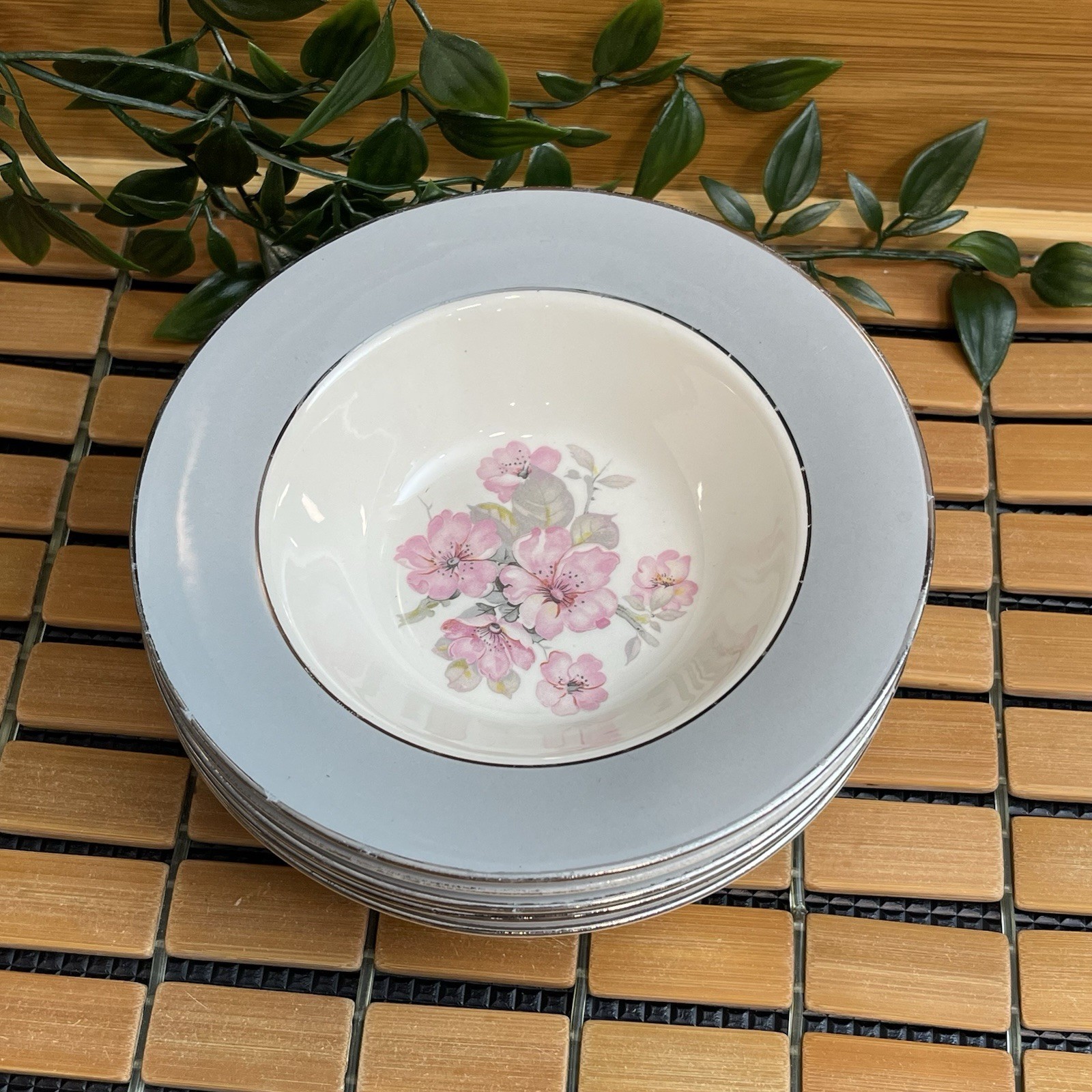 Vtg 1953 Homer Laughlin Cavalier Eggshell Dessert Bowl Set CV17 Gray Floral READ