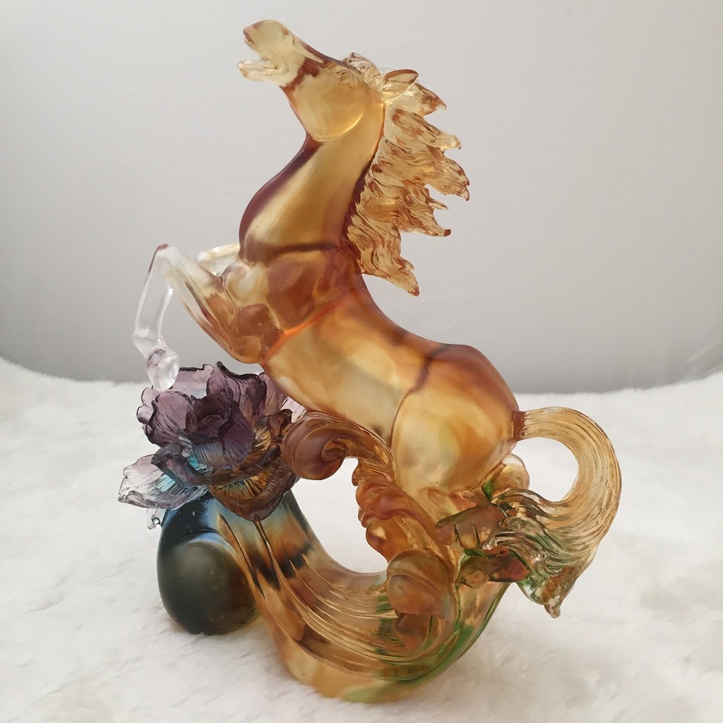 Liuli Crystal Glass Horse – Wealth, Happiness, Feng Shui Home Decor Ornament