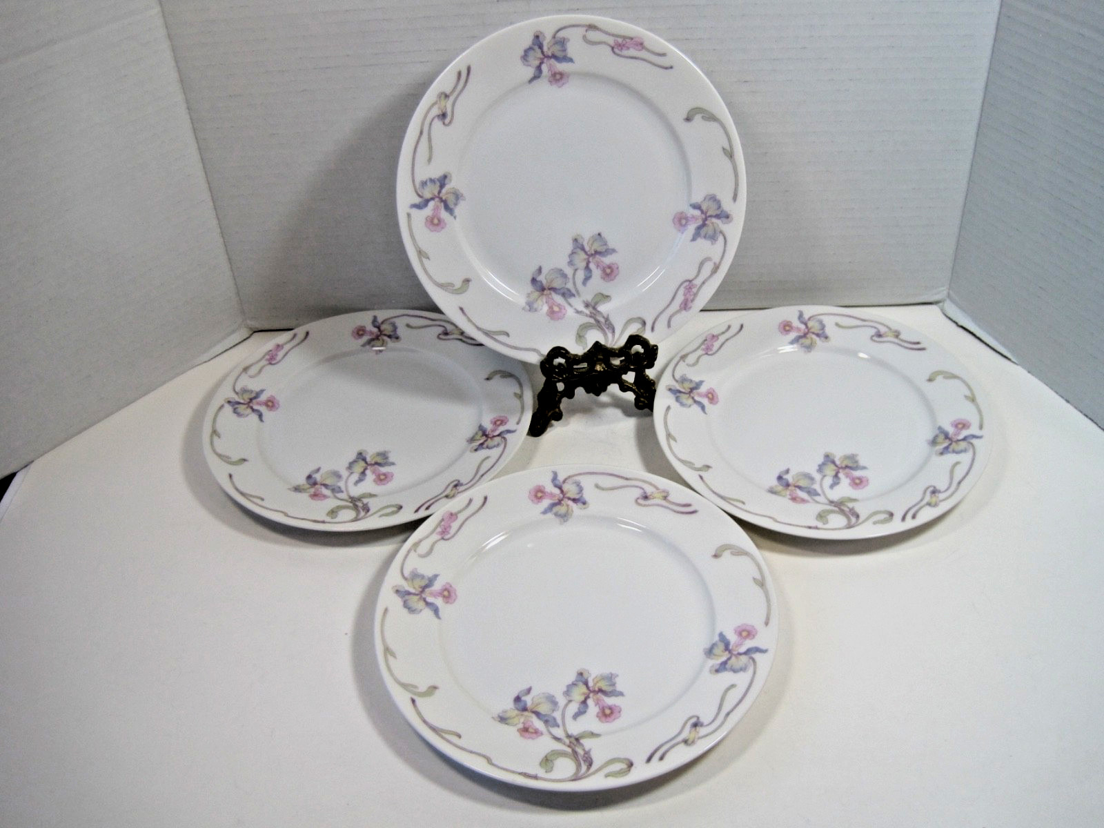 Vintage Circa 1926 Rosenthal Selb-Bavaria Orchid  Set of 4 Salad Plates 7.5 