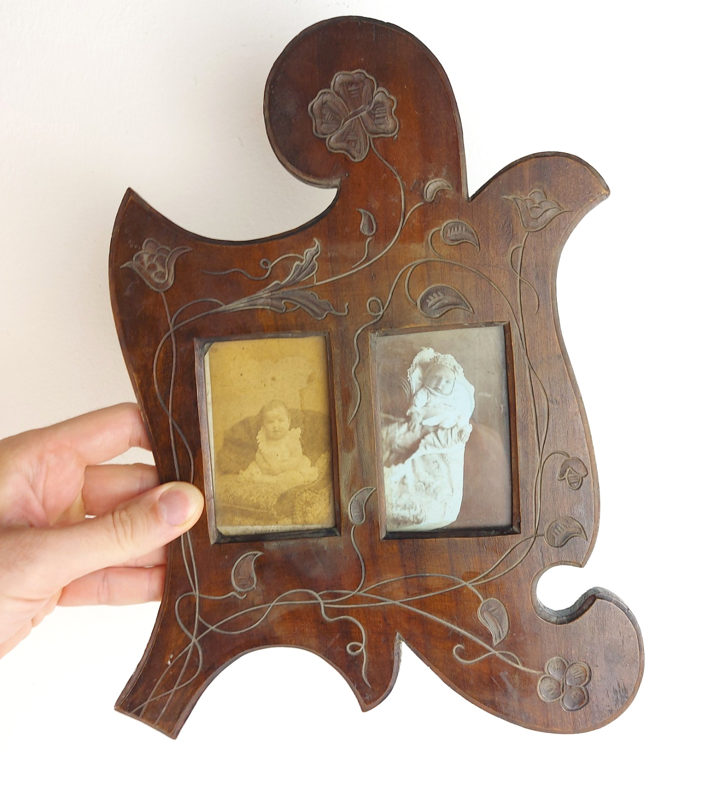 Antique Art Nouveau Wooden Double Photo Frame Floral Jugendstil c.1900s