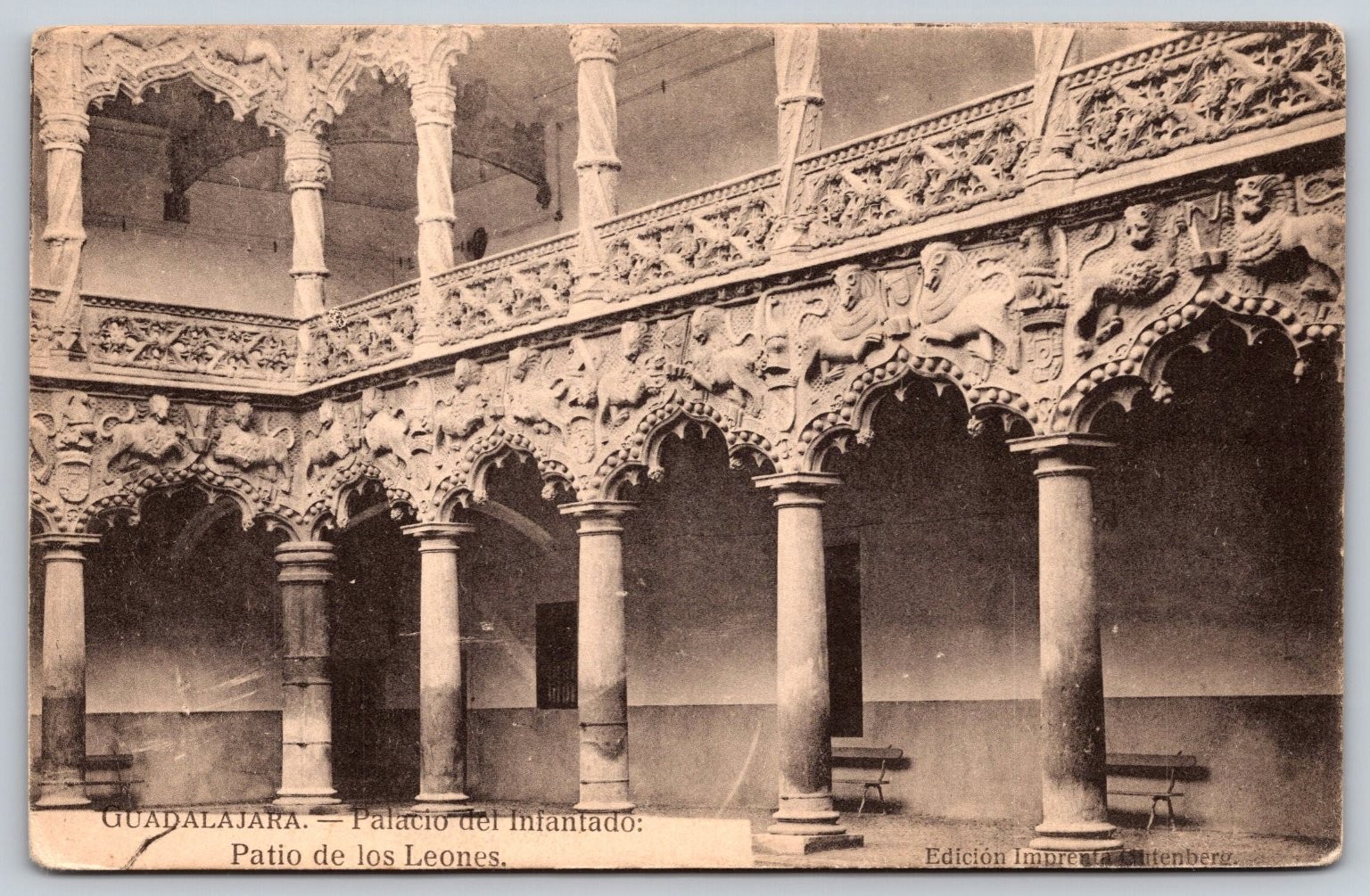 1909 Guadalajara Spain Palacio Infantado Patio Leones Postcard F450