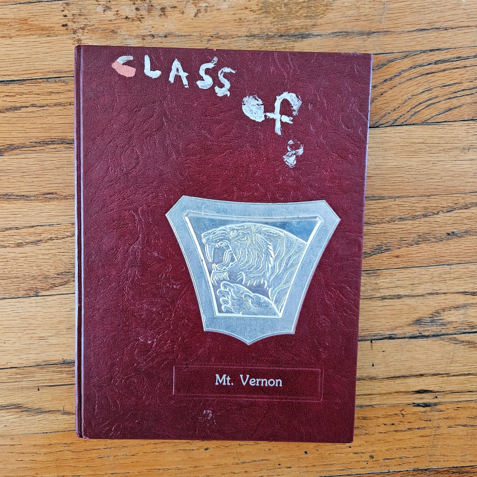 VINTAGE 1982 MT VERNON JUNIOR HIGH SCHOOL YEARBOOK, LOS ANGELES CA AFRICAN AMERI