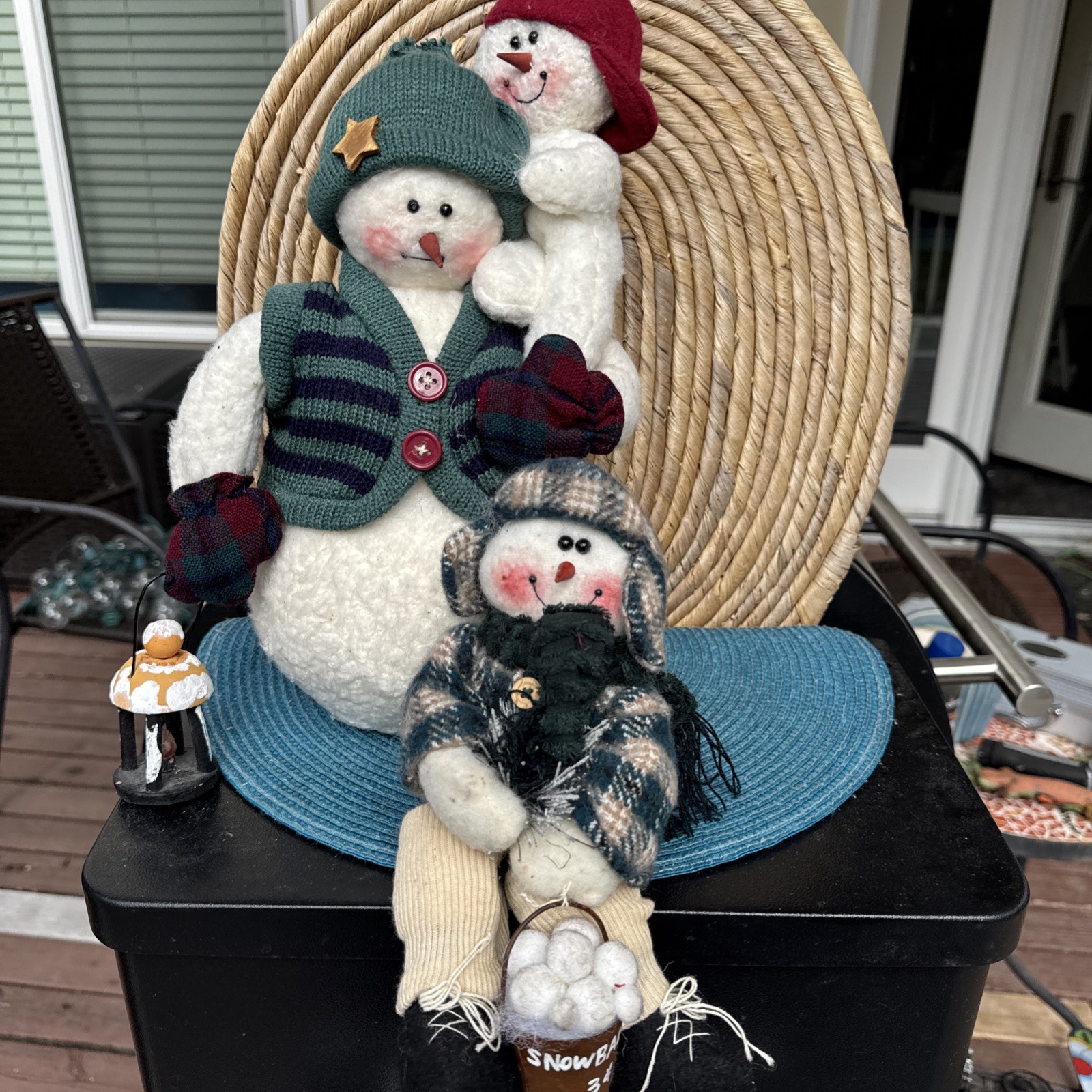 Lot Of Two Plush Snowman Figurines Lot Of Two Plush Snowman Figurines