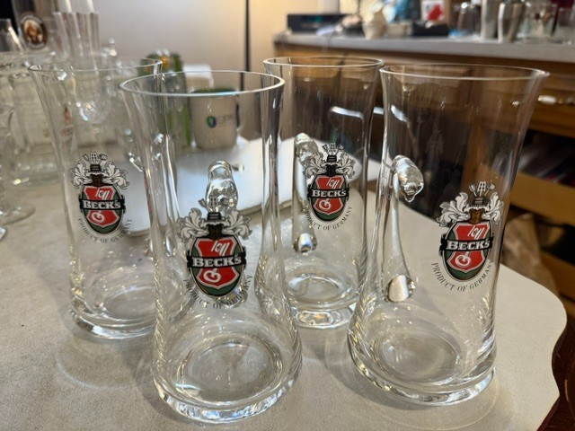 RARE FIND 4 VINTAGE BECK\'S THIN GLASS BEER MUGS WITH HANDLES