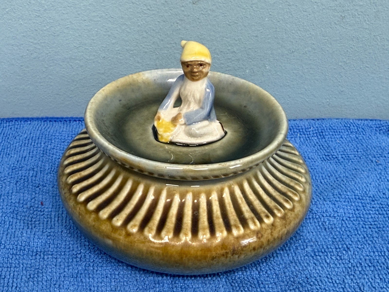 2 Pcs Irish Porcelain Leprechaun Trinket Dish Ireland Pottery Ring Holder