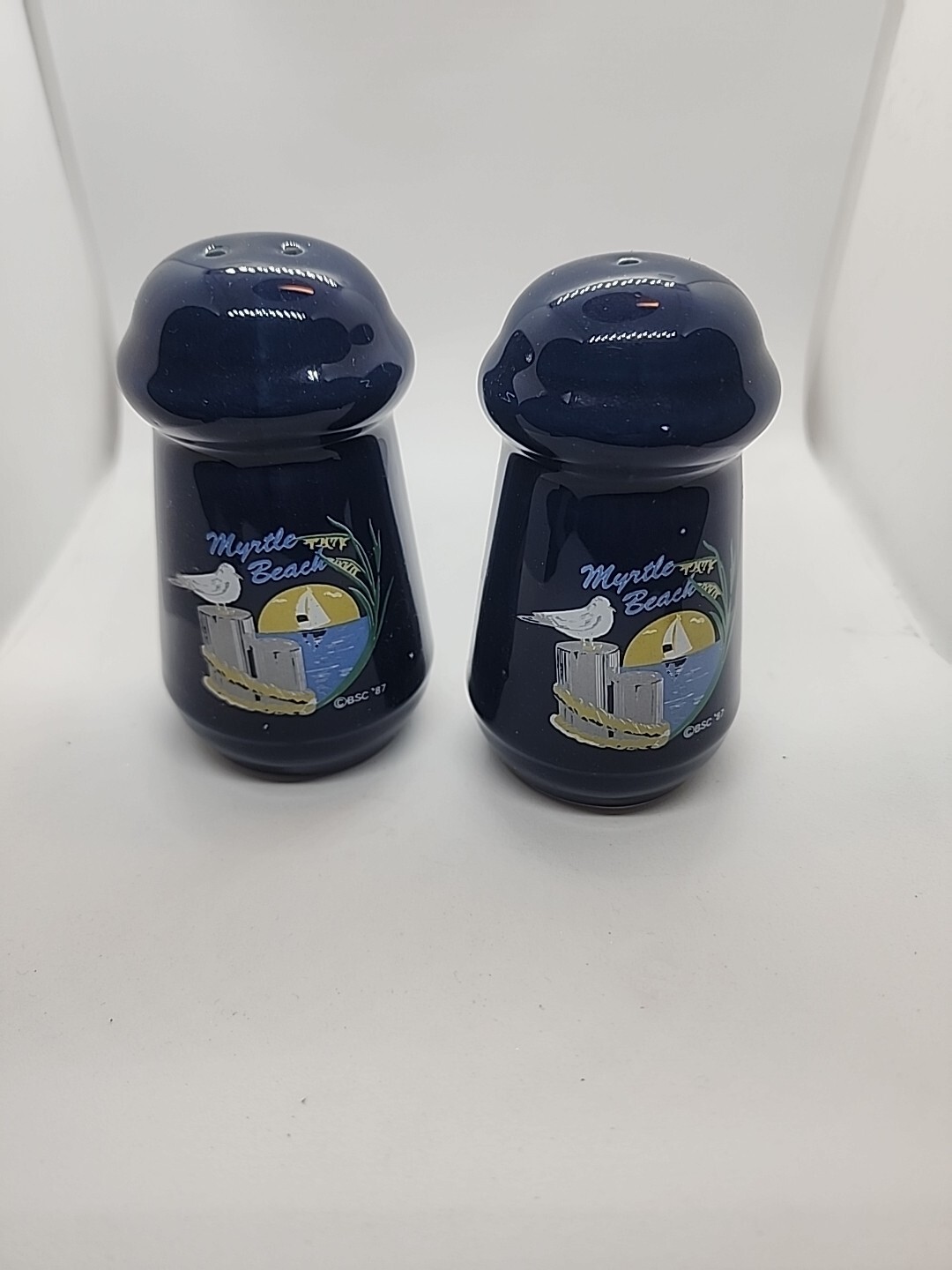 Vintage 1987 MYRTLE BEACH Salt & Pepper Shakers South Carolina Souvenir
