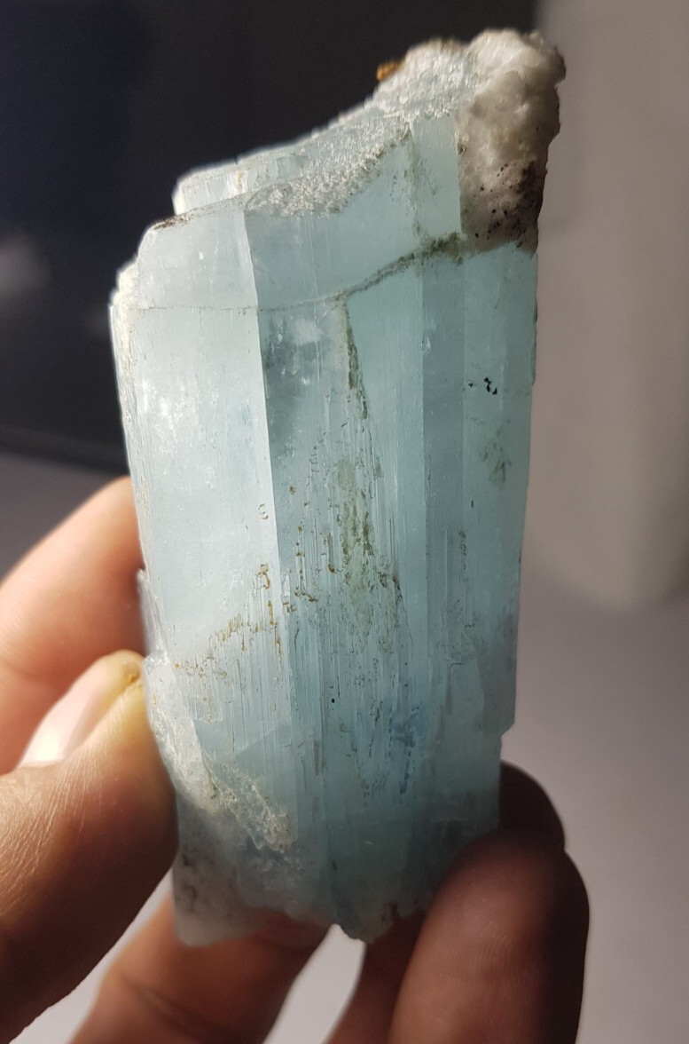 132 Gram Natural Terminated Deep Sky Blue Aquamarine Crystal 132 Gram Natural Terminated Deep Sky Blue Aquamarine Crystal
