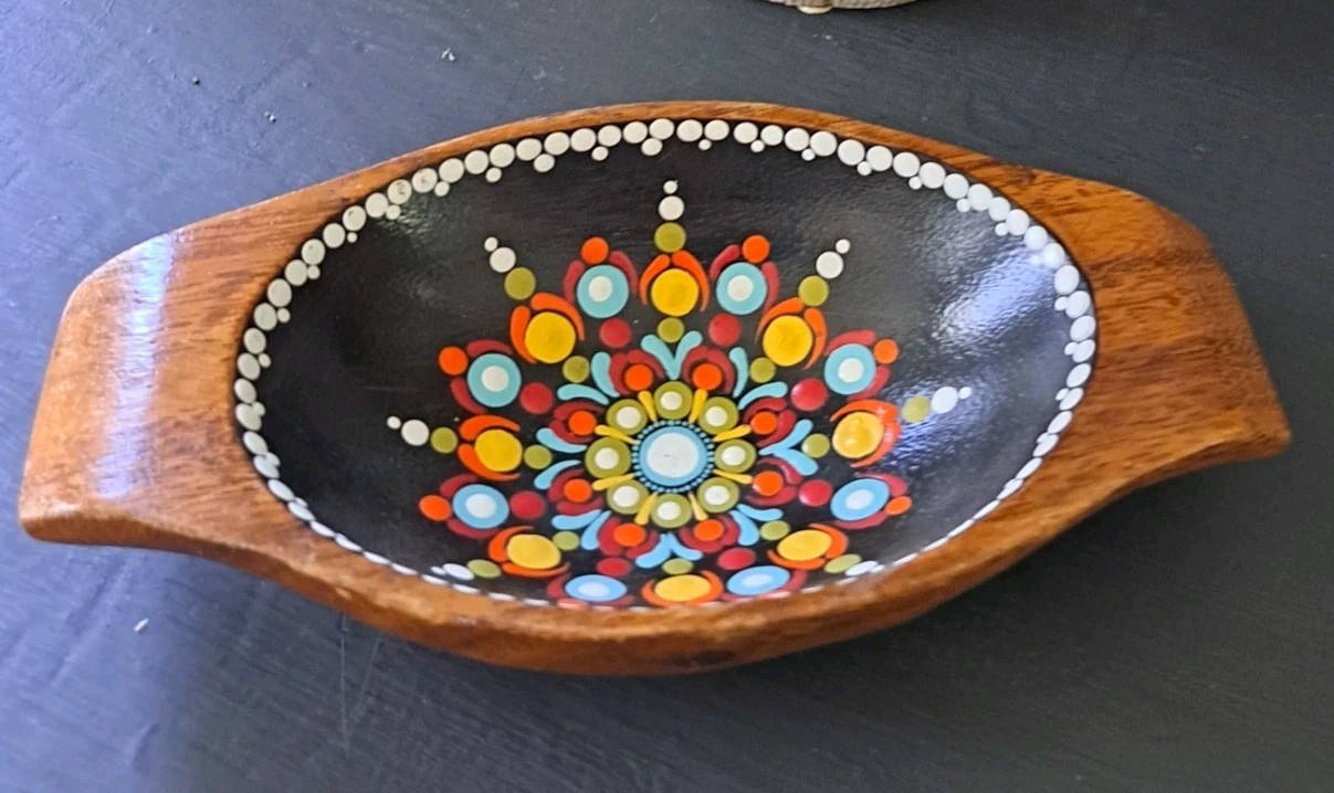 MANDELA dotted OVAL BOWL Hand Made  MONKEY POD  7.5\