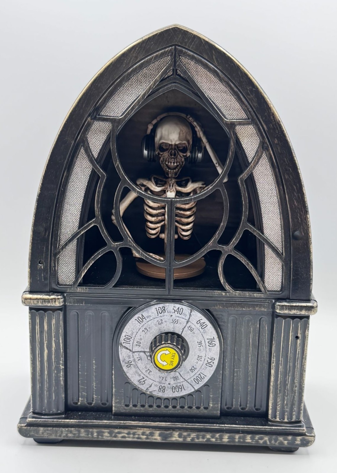 Animated DJ Skeleton Grand Radio Lights Sounds Gemmy 10\