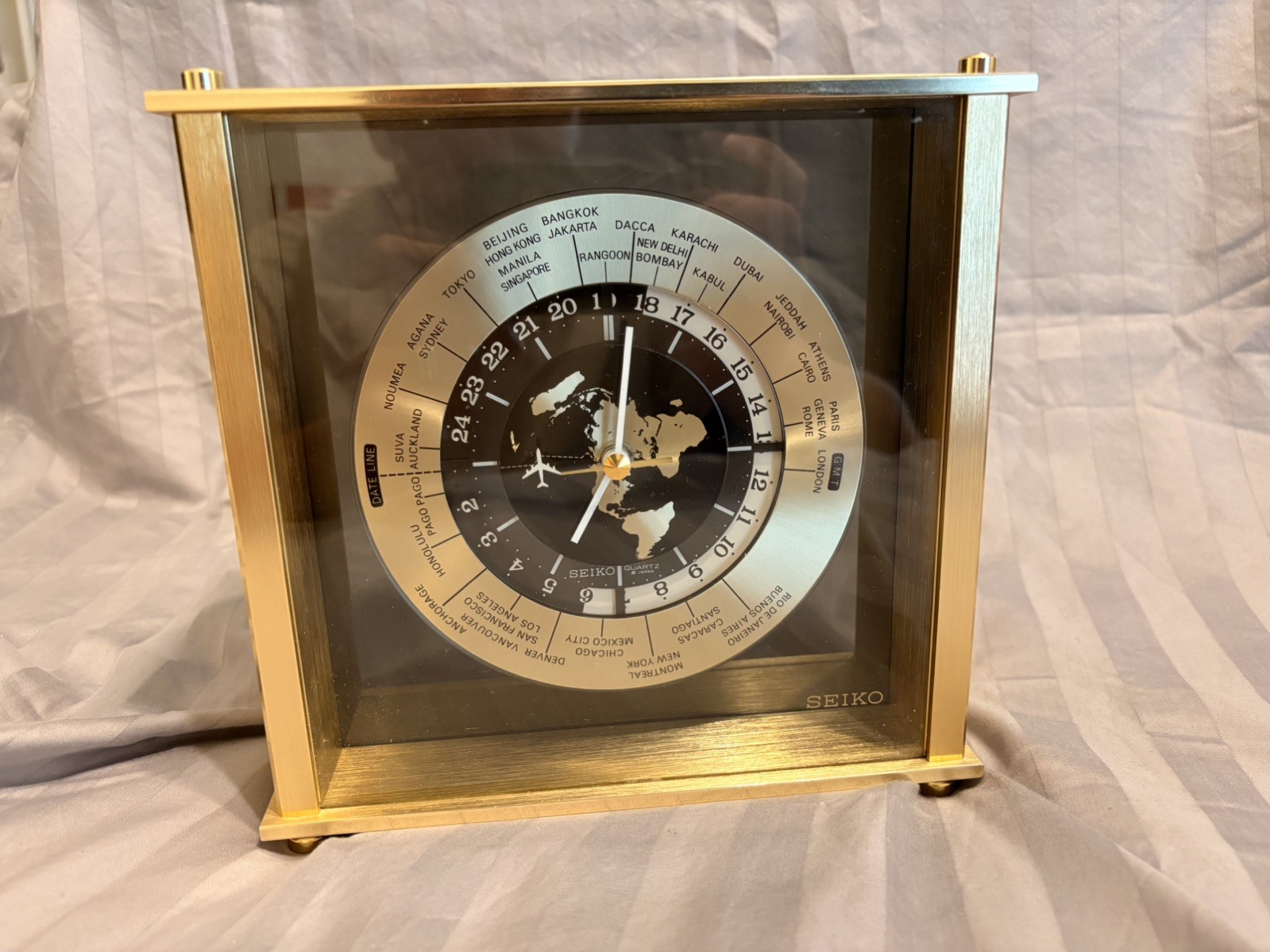 Vintage Seiko World Time Clock 24 Hour Global Map Model QQZ885A Pristine Shape Vintage Seiko World Time Clock 24 Hour Global Map Model QQZ885A Pristine Shape